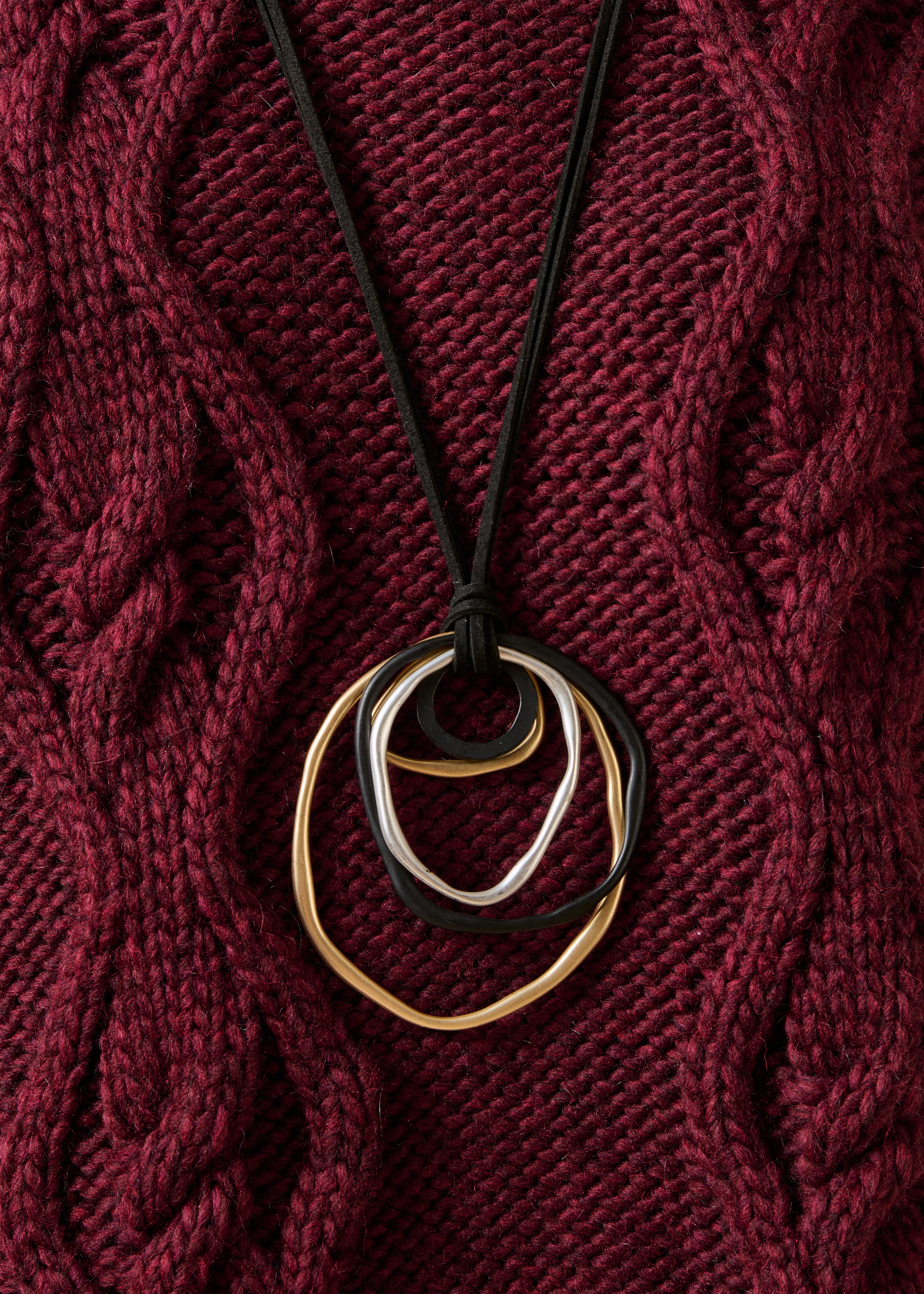la-f-e-marabout-e-ecacia-kette-gold-lang-anh-nger image 2