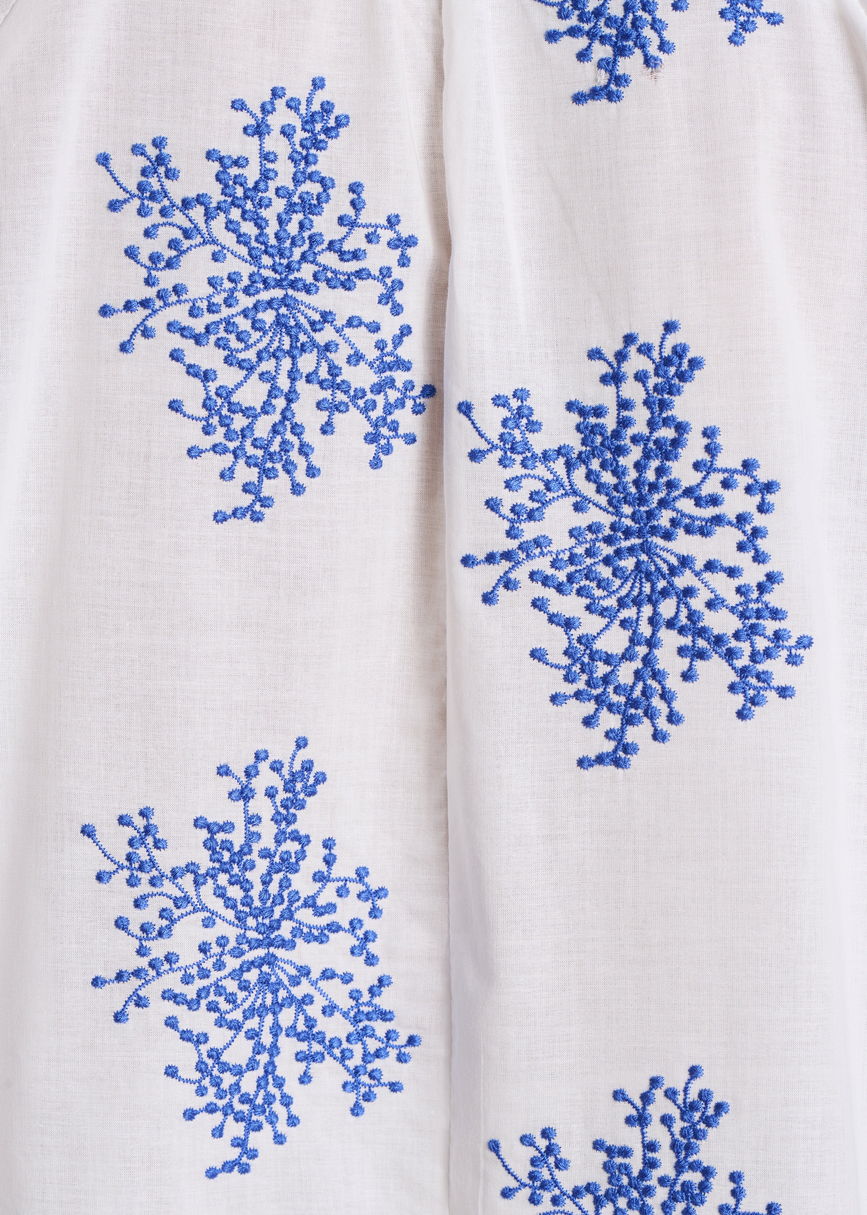 la-f-e-marabout-e-eji-bluse-ecru-blau-stickerei-oversize image 4