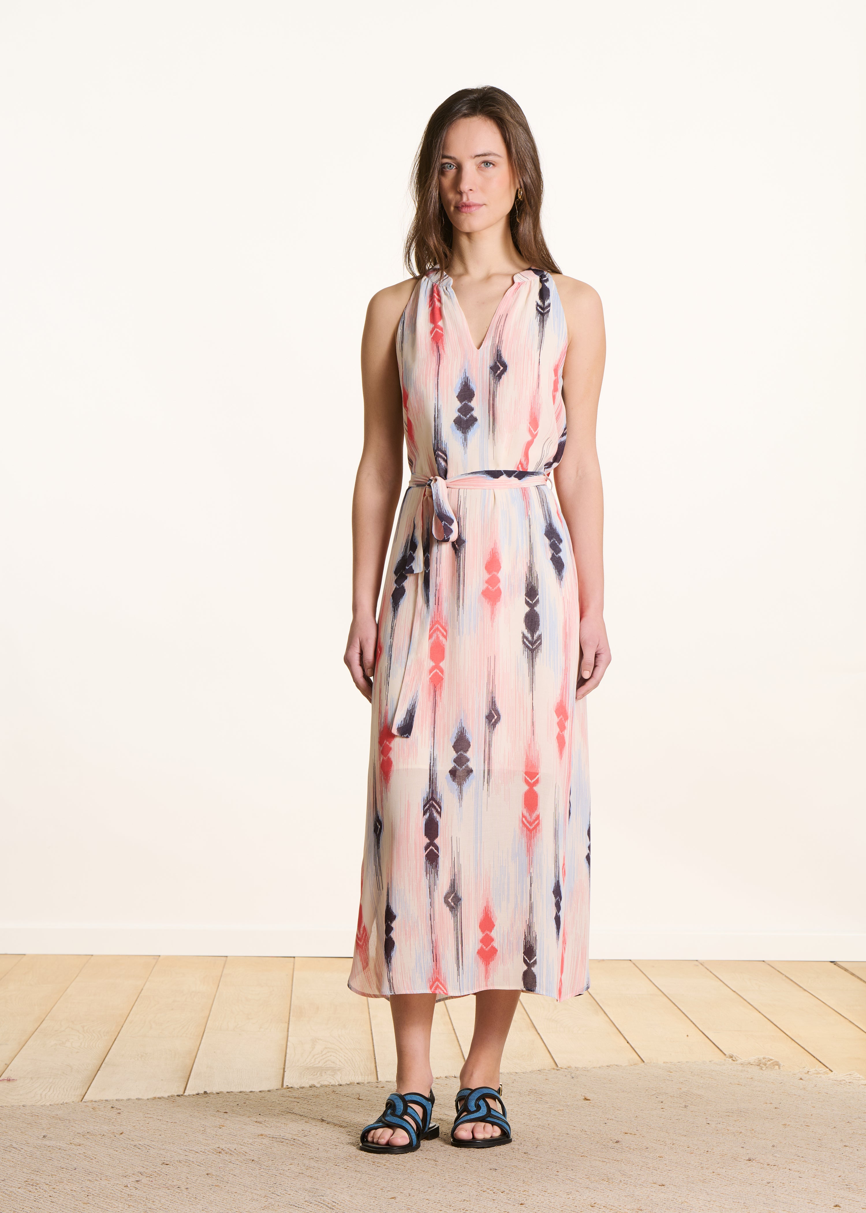 la-f-e-marabout-e-parafe-maxikleid-rosa-blau-print image 1